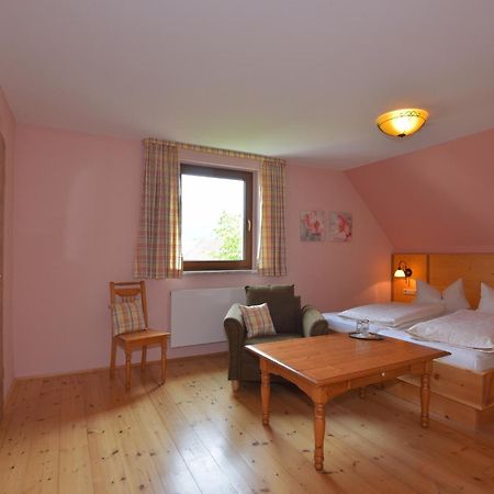 Landhotel Zur Pferdetränke Schleid Exterior foto